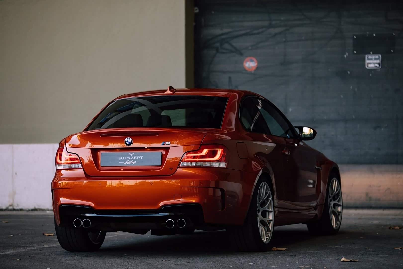 【图】bmw 1m 艳丽的红色,太漂亮啦!_宝马1系论坛_汽车之家论坛