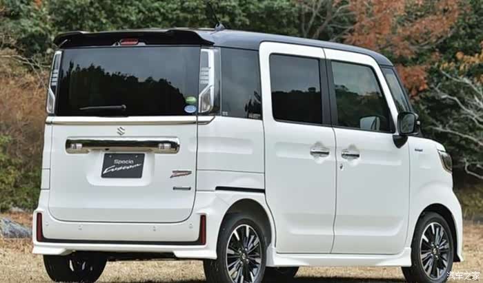 铃木"埃尔法"来袭,气场不输路虎,油耗2l配侧滑门