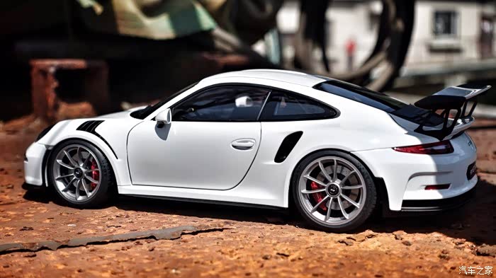 autoart奔驰6x6911gt3rs