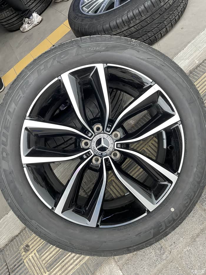 【图】新车glc300l提车 直接更换的amg轮毂_奔驰glc论坛_汽车之家论坛