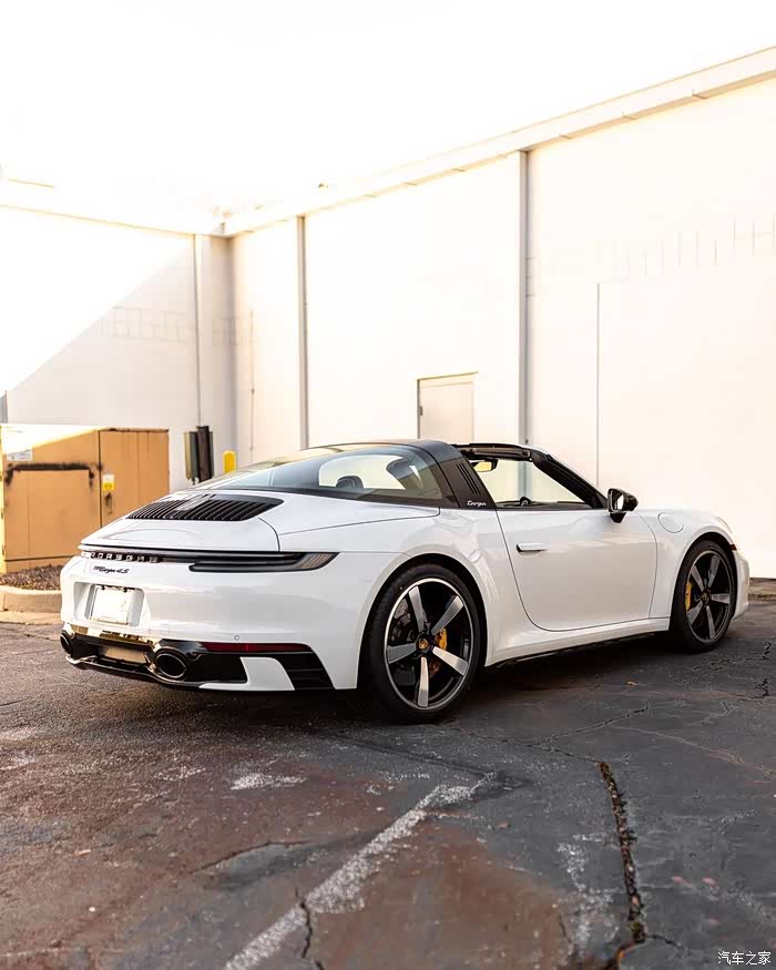 carrerawhite白色保时捷911白色好看