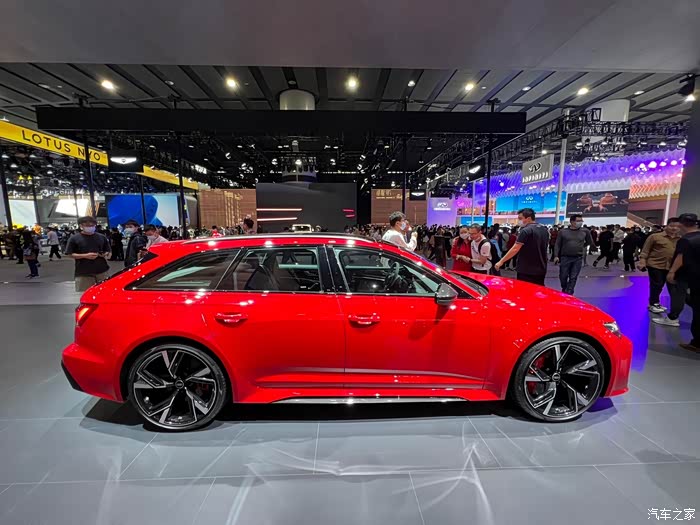 极速精英团广州车展奥迪rs6看车试驾外观展示