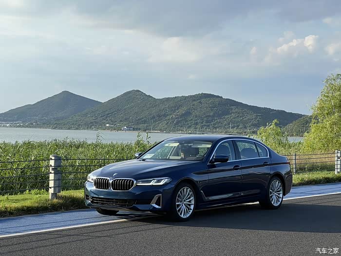 【图】量子蓝 豪华套 尊享配_宝马5系论坛_汽车之家论坛