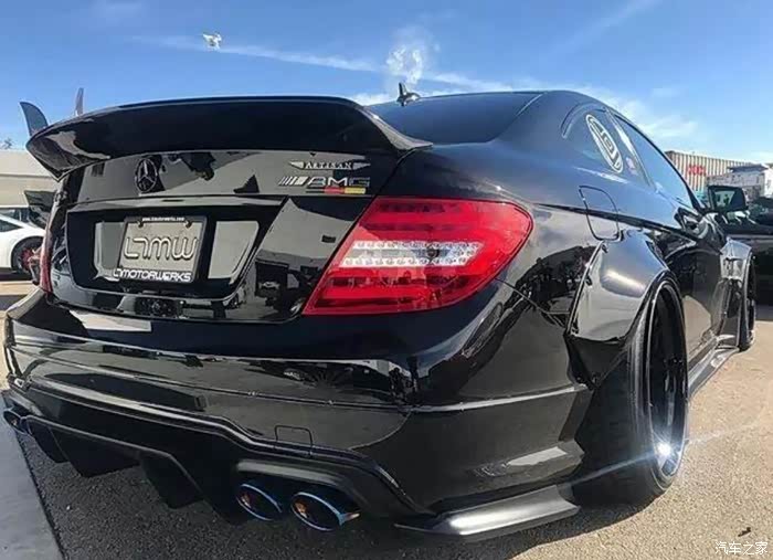 广州经典车"贴地飞行" 萨博900s敞篷跑车 turbo领行