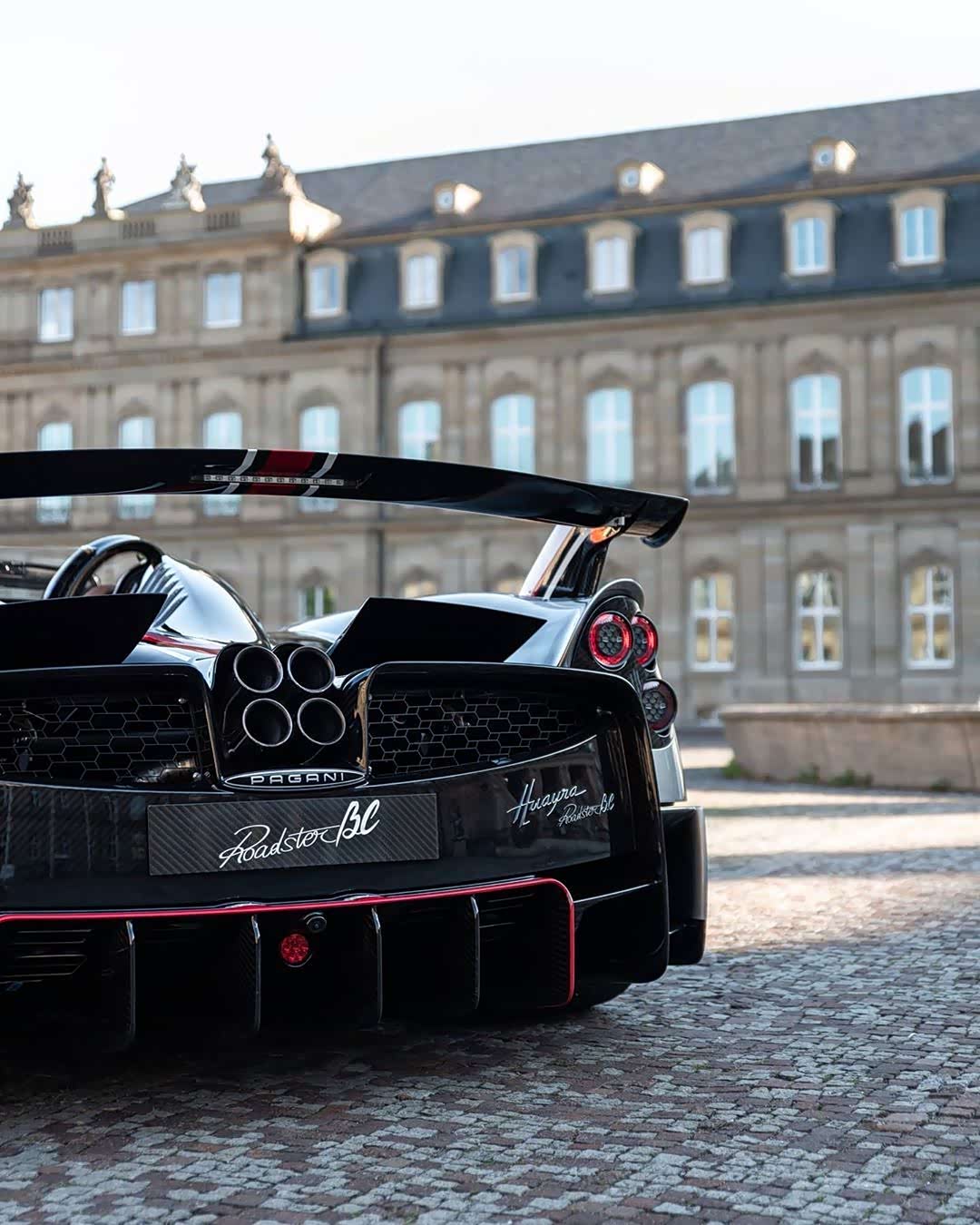 限40的帕加尼 huayra roadster bc帅气十足