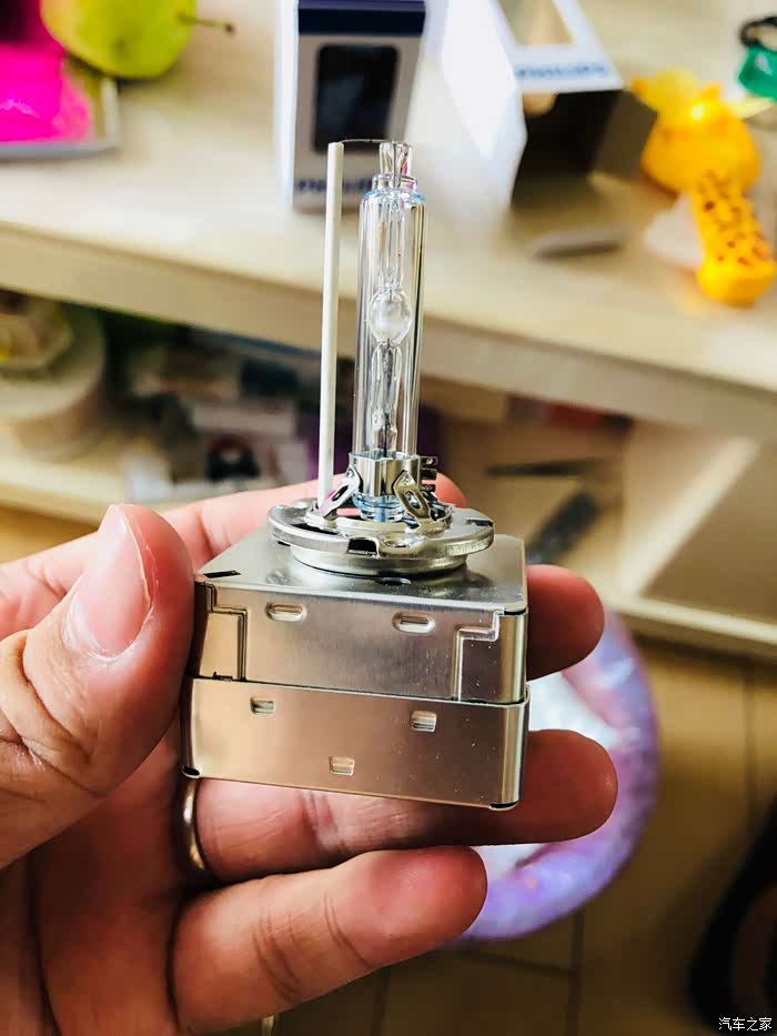 人车生活哈弗h9自己diy更换飞利浦6000k氙气灯泡