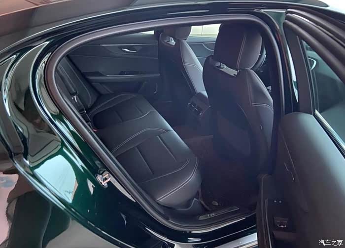 【图】看了一下xel,觉得空间还挺不错的_捷豹xe/xel论坛_汽车之家论坛