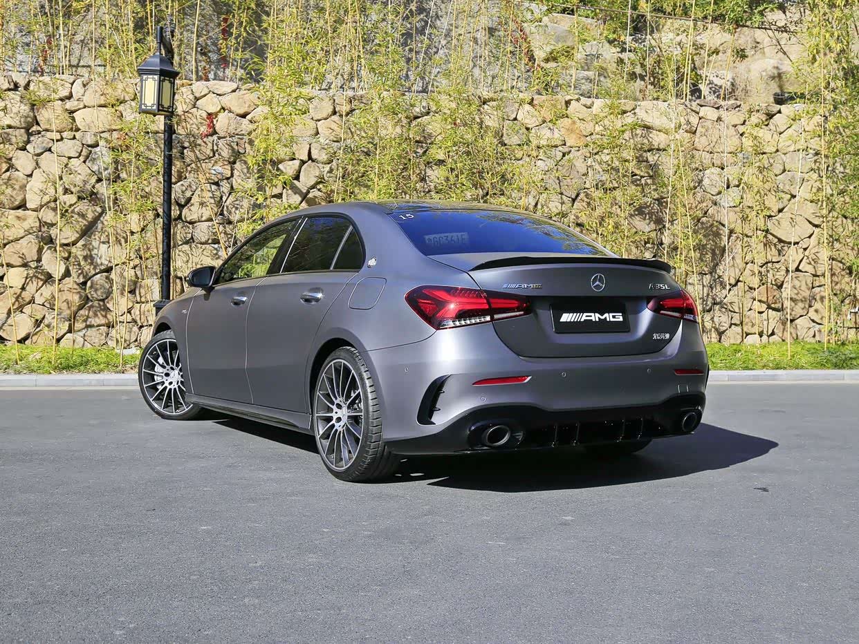 a级amg这个大排气筒很惹眼