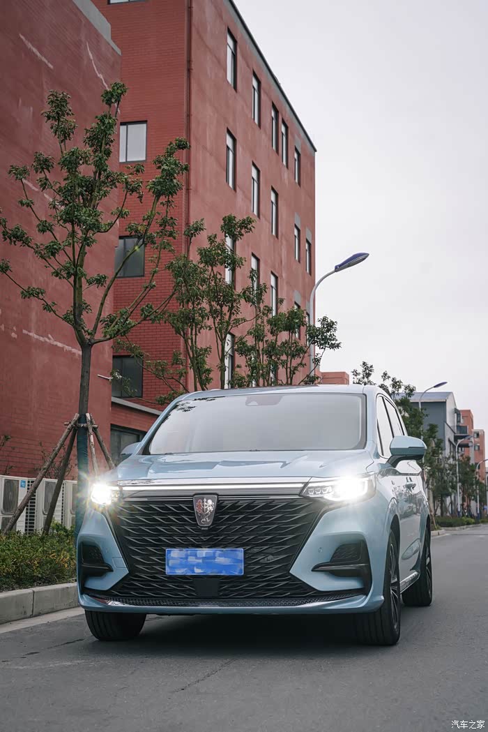 年底大冲刺大蓝用车更新荣威imax8霁风蓝遇上迪士尼少女粉