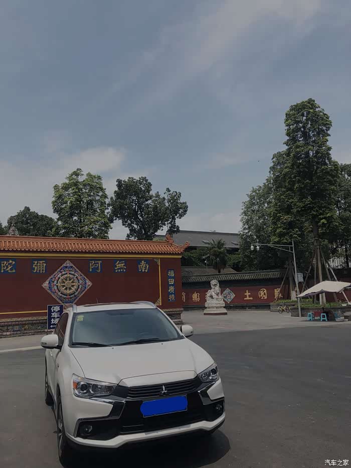 庄严神圣令人超脱然的庙宇