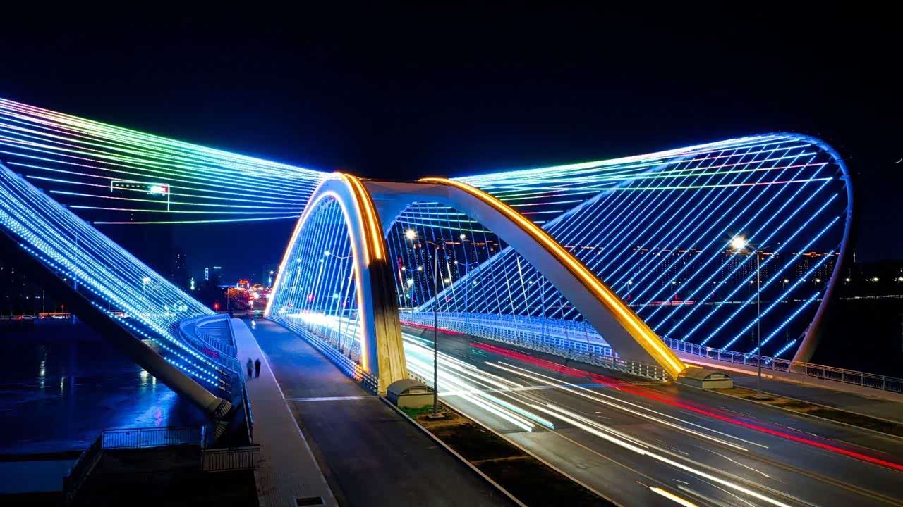 美丽的凤凰桥,你喜欢不?只要你喜欢就好.