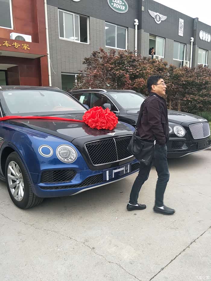 意外之喜天津港柴油宾利添越提车作业