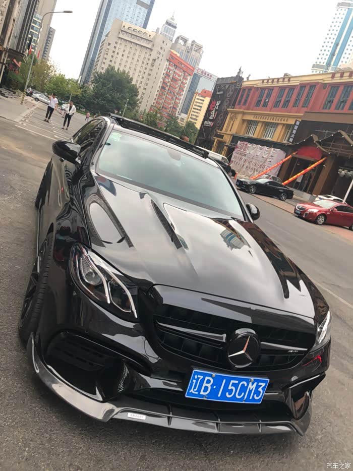奔驰大e 黑武士来袭!