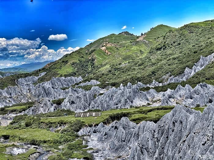 跑山康定墨石公园