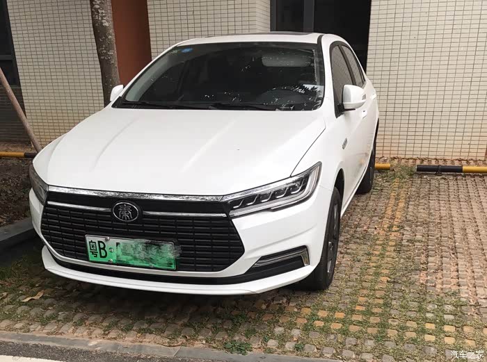 白捡2万全新转让比亚迪秦ev2019尊贵型