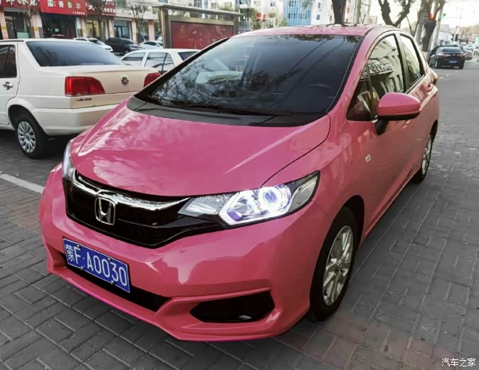 天天都要地板油的gk5粉色飞度来了