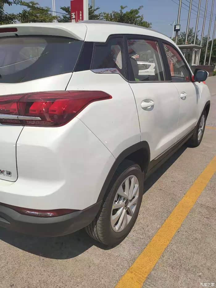 喜提人生第一台车绅宝智达x3