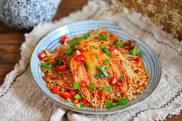 煎酱金针菇,做起来简单又方便!