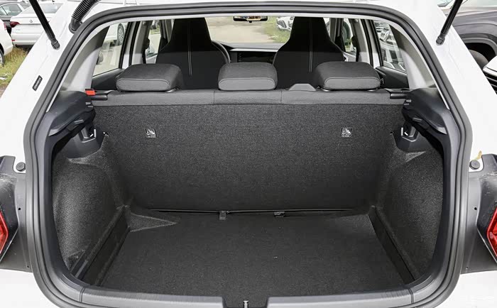 告别2021德系合资自动挡低价代步车实拍大众polo