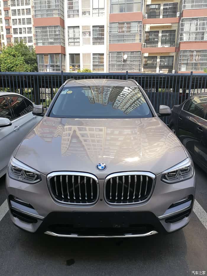 为什么论坛里月光银颜色的车这么少?