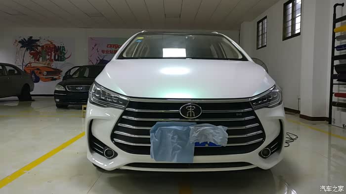 宋max改色贴膜中,自己来贴