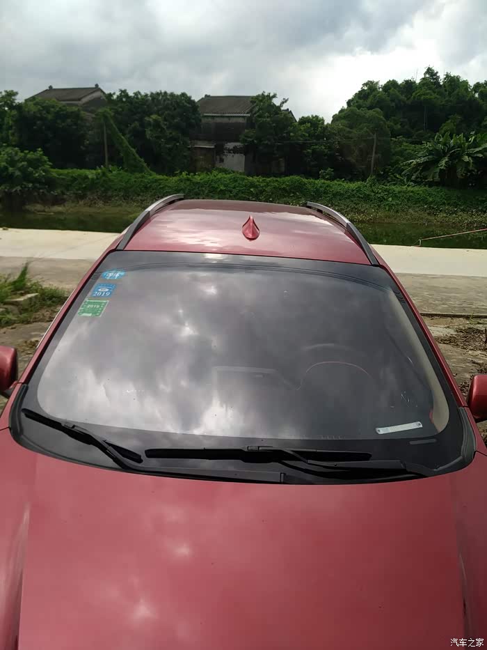 时尚版有没有改鲨鱼鳍天线(前面的天线太丑)的大神,进来指点!