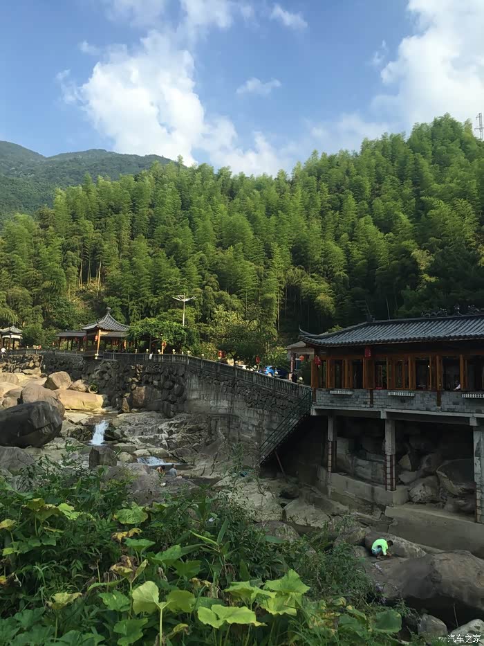 安吉乾龙山庄避暑小记