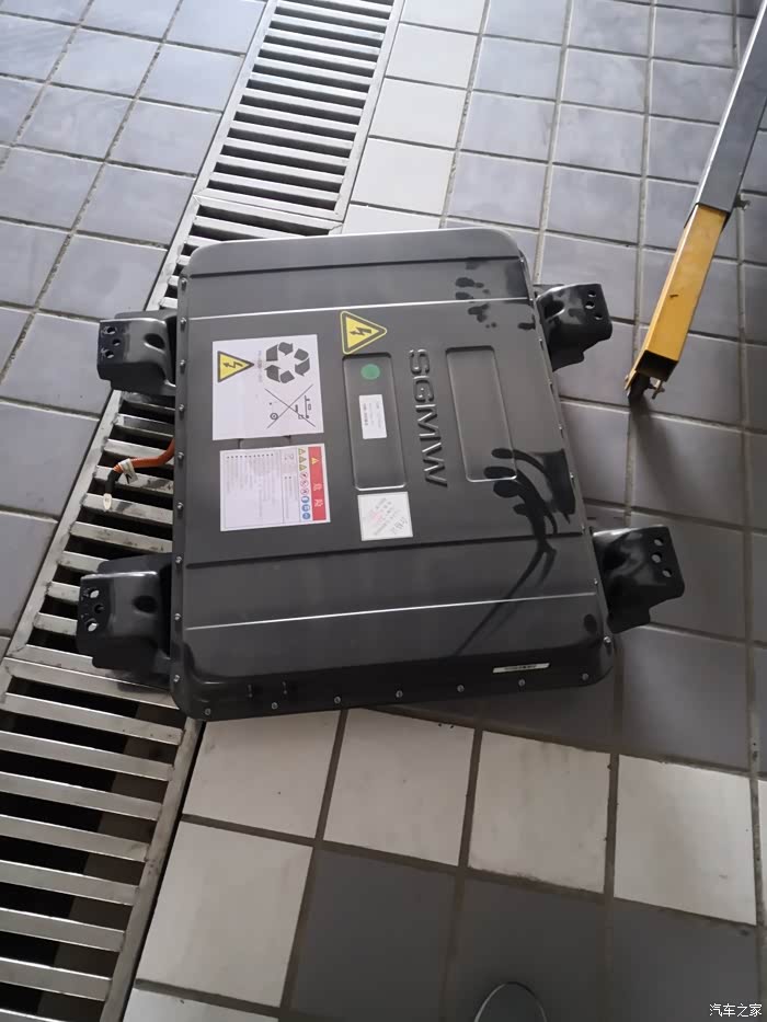 【图】更换动力电池包_宏光miniev论坛_汽车之家论坛