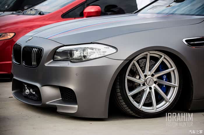 奥迪a4l13款改装五年的情人一路的变形