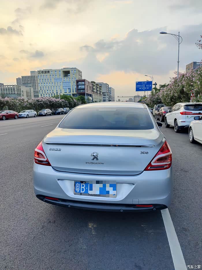 深圳一手12款20自动风尚东风标致308
