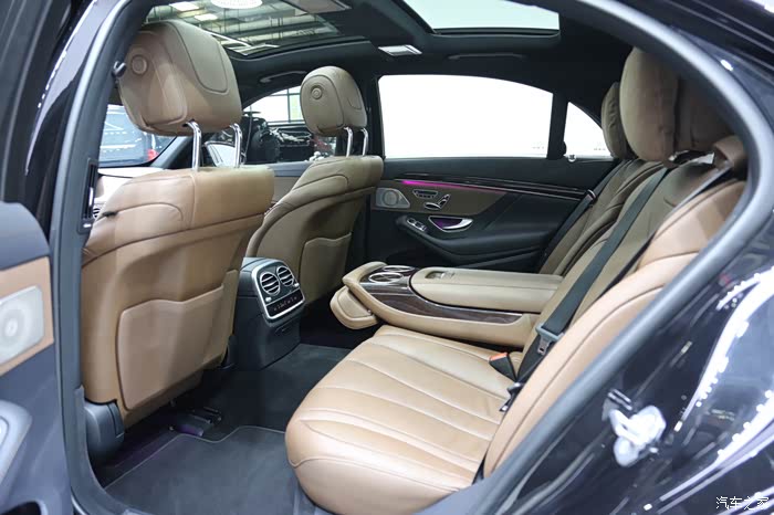 奔驰s级2020款s350l商务型臻藏版