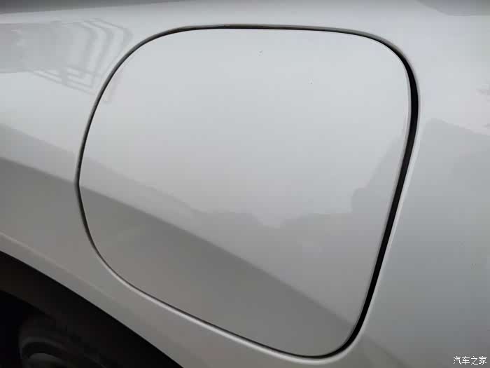 白小白--奕歌用车初感受。