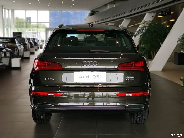 奥迪q5l*可汗绿*?