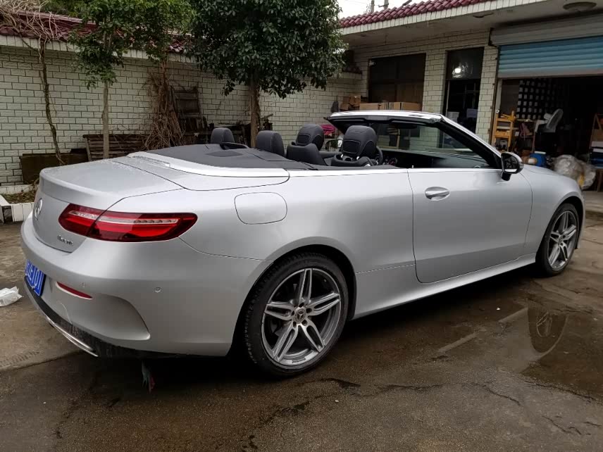 奔驰情怀老e260l车主提e2004matic敞篷软顶
