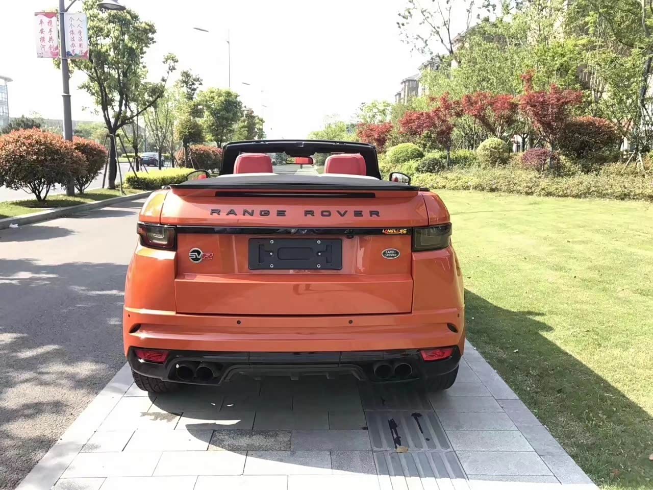 橙色加敞篷,这样的路虎揽胜还真不多见