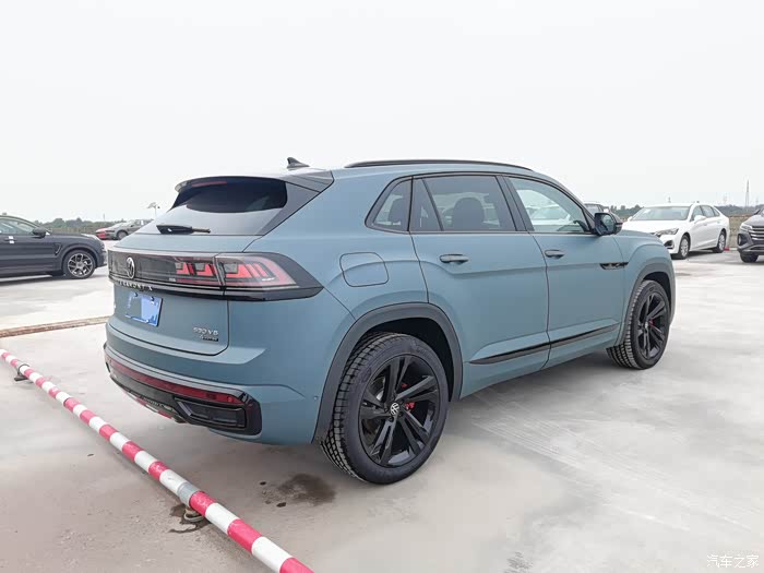 【图】惊鸿一瞥,一见青心 抢拍全新途昂x青云限定版_途昂x论坛_汽车之