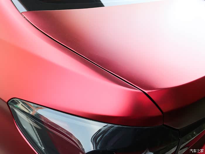 宝马5系ax改色膜pet罗曼尼红