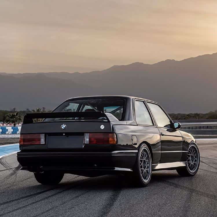 3 | 回复: 0 宝马3系论坛 宝马e30 m3可以说是非常帅了,经典依旧