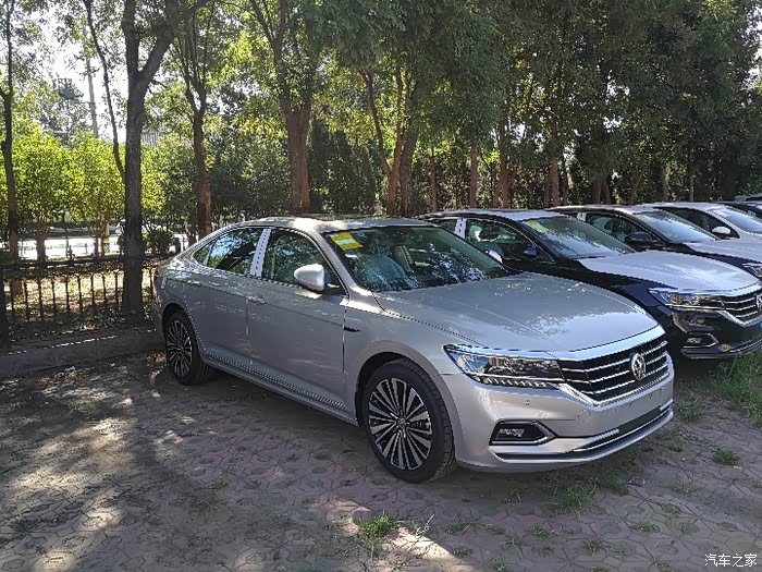 提车啦330豪华珠光银帕萨特