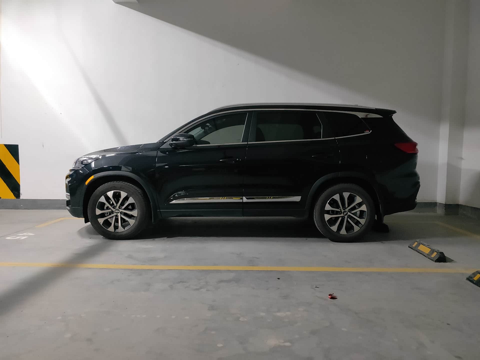 瑞虎8那个颜色大气?