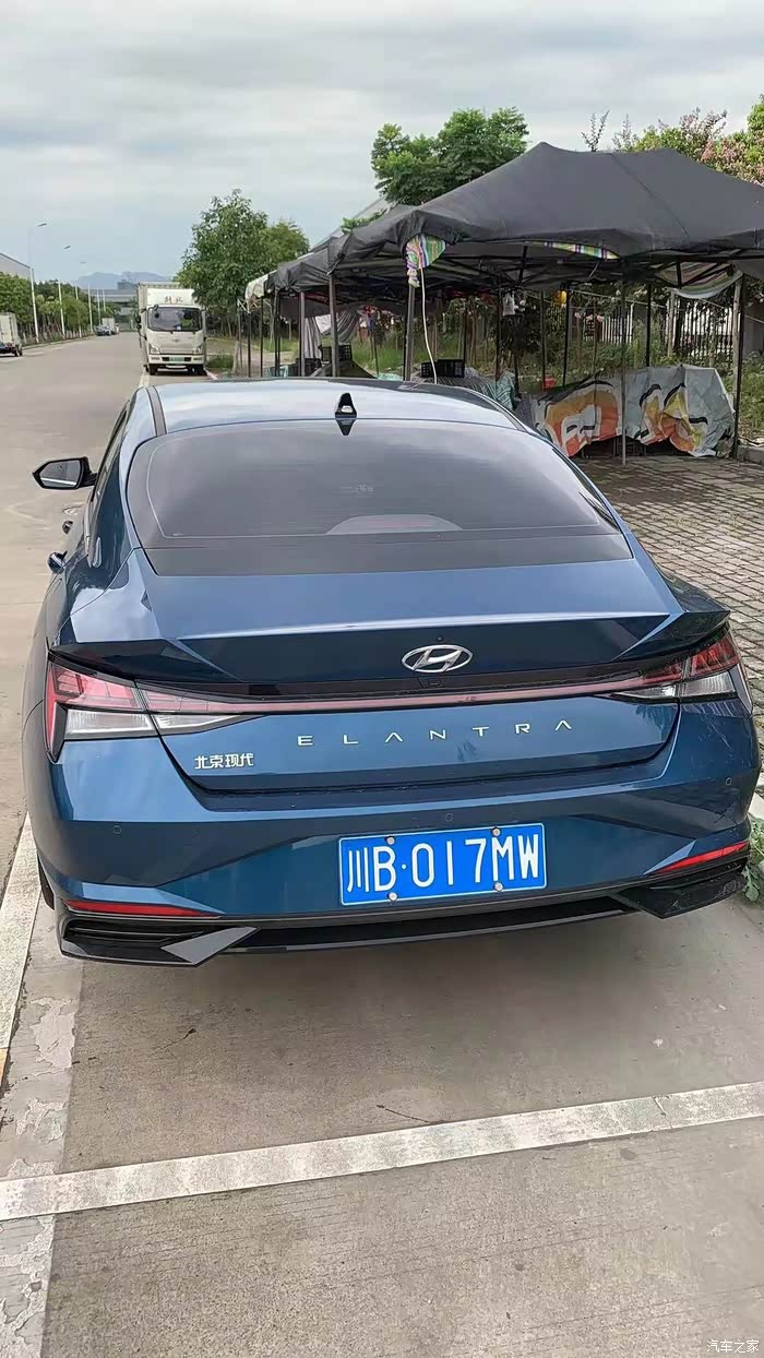 拥有伊兰特下班路上不孤单