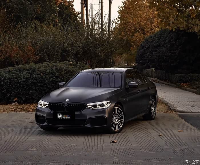 2020款540i磨砂极地灰!