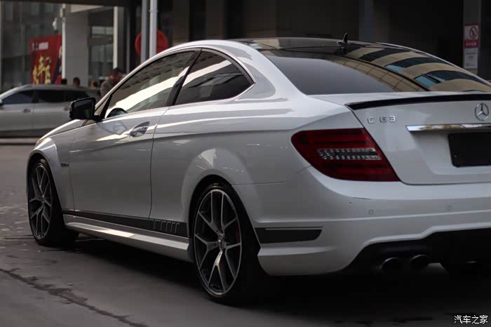 出自用c63 507coupe,望版主留情