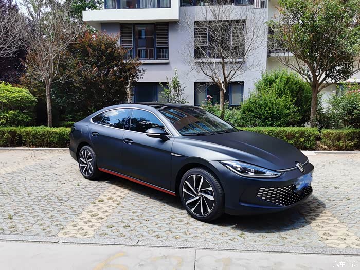 凌渡l贴膜磨砂黑