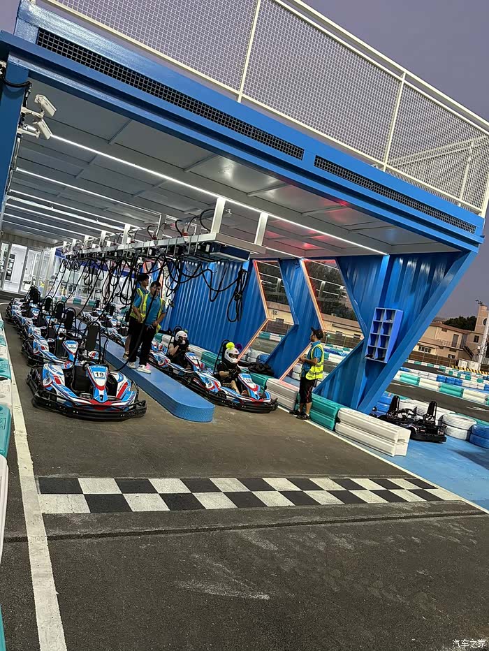 上海宝马新能源bidc俱乐部卡丁车联谊赛激情落幕