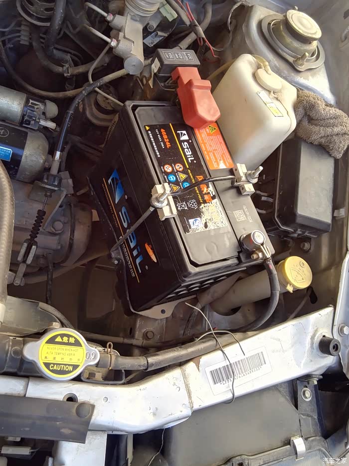 更换风帆蓄电池