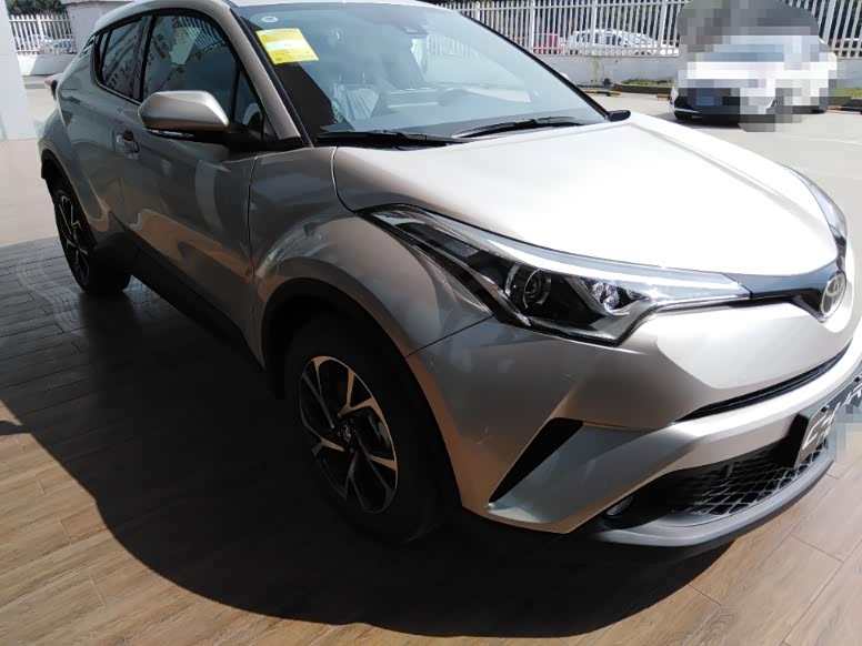 实拍银色chr,给大家参考一下_江苏_手机汽车之家