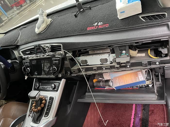 16款博越自己更换不一样的车机简直太完美了