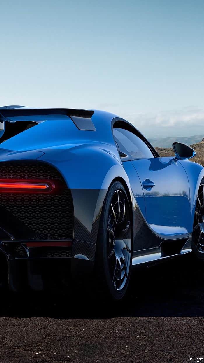 布加迪蓝色超跑