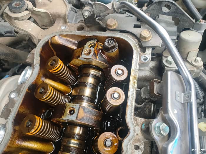 飞度更换气门油封作业